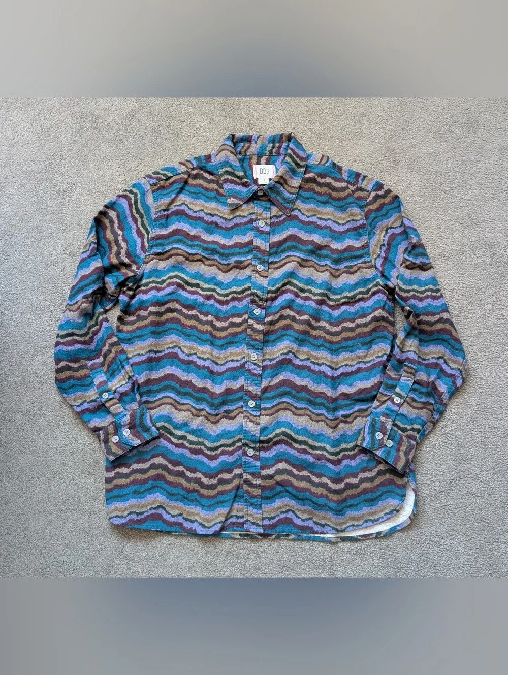 BDG x Urban Outfitters Blue Wavy Striped Button Down Shirt Size Small